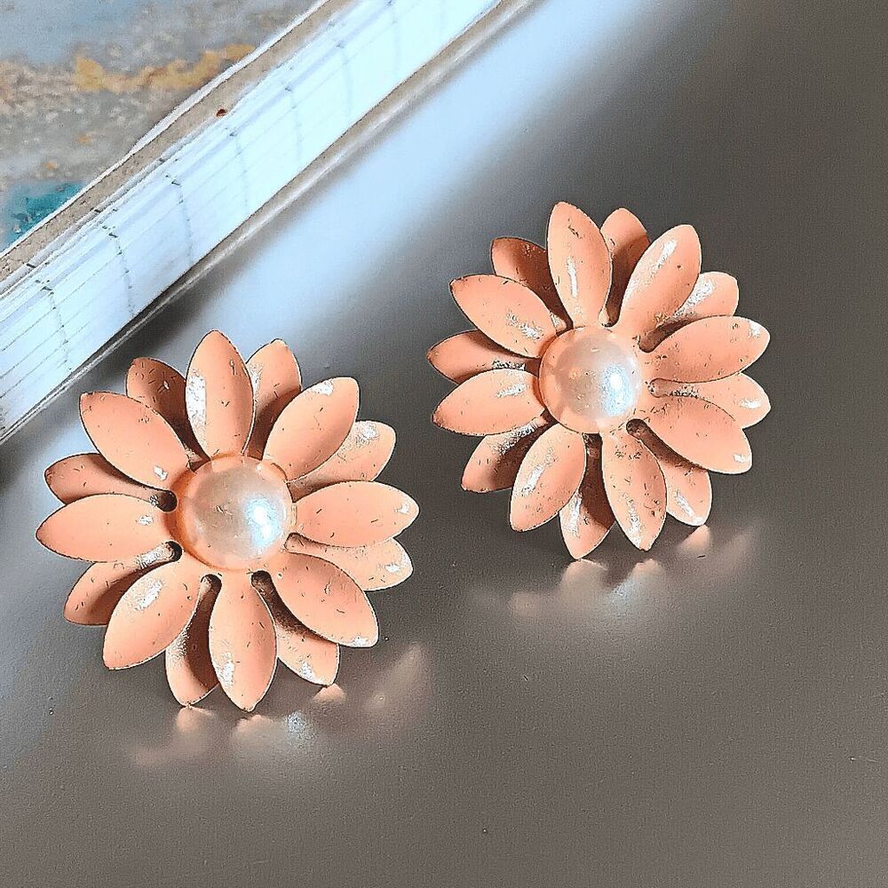 Ladies Pink Flower Earrings - Picture 8 of 11